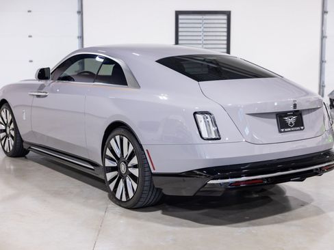Used 2024 Rolls-Royce Spectre w/ Spectre Launch Package AWD/4WD image 7