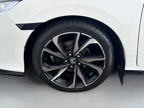 Used 2019 Honda Civic Sport image 11