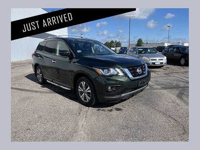 Used 2018 Nissan Pathfinder SL w/ Cargo Package