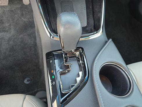 Used 2017 Toyota Avalon Touring image 20