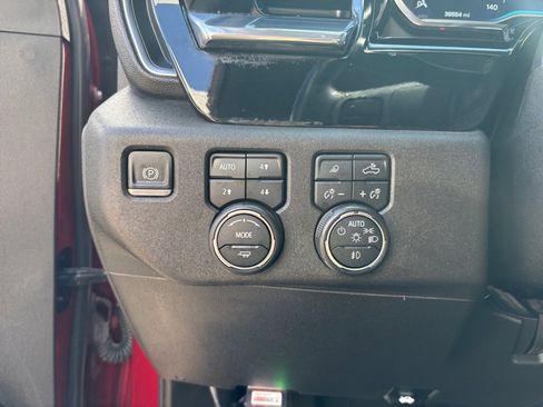 Used 2024 Chevrolet Silverado 2500 LTZ image 14