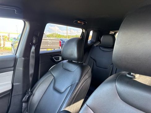 Used 2025 Jeep Compass Limited AWD/4WD image 25