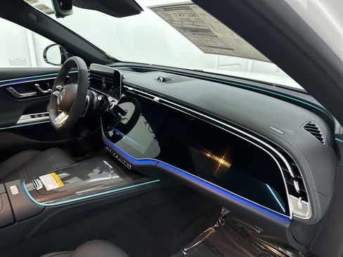 New 2026 Mercedes-Benz E 53 AMG e 4MATIC Sedan image 28