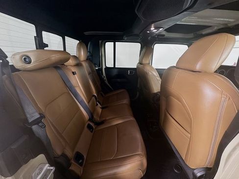 Used 2022 Jeep Gladiator Overland w/ Popular Equipment Package image 30