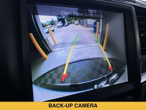 Used 2017 RAM 1500 Laramie w/ Convenience Group AWD/4WD image 6