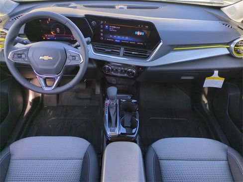 New 2026 Chevrolet Trax LT w/ Driver Confidence Package image 15