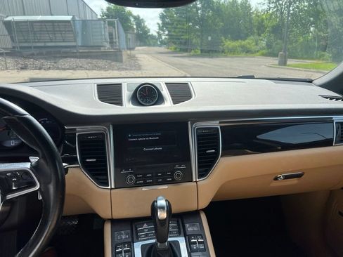 Used 2018 Porsche Macan S AWD/4WD image 11