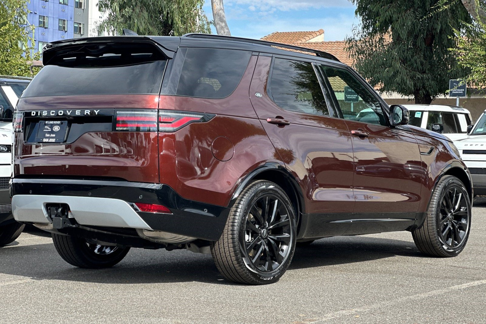 New 2026 Land Rover Discovery Limited Edition AWD/4WD image 10