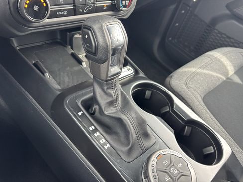 New 2025 Ford Bronco 4-Door image 24