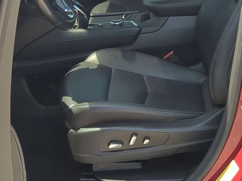 Used 2020 Cadillac XT6 Premium Luxury FWD image 12