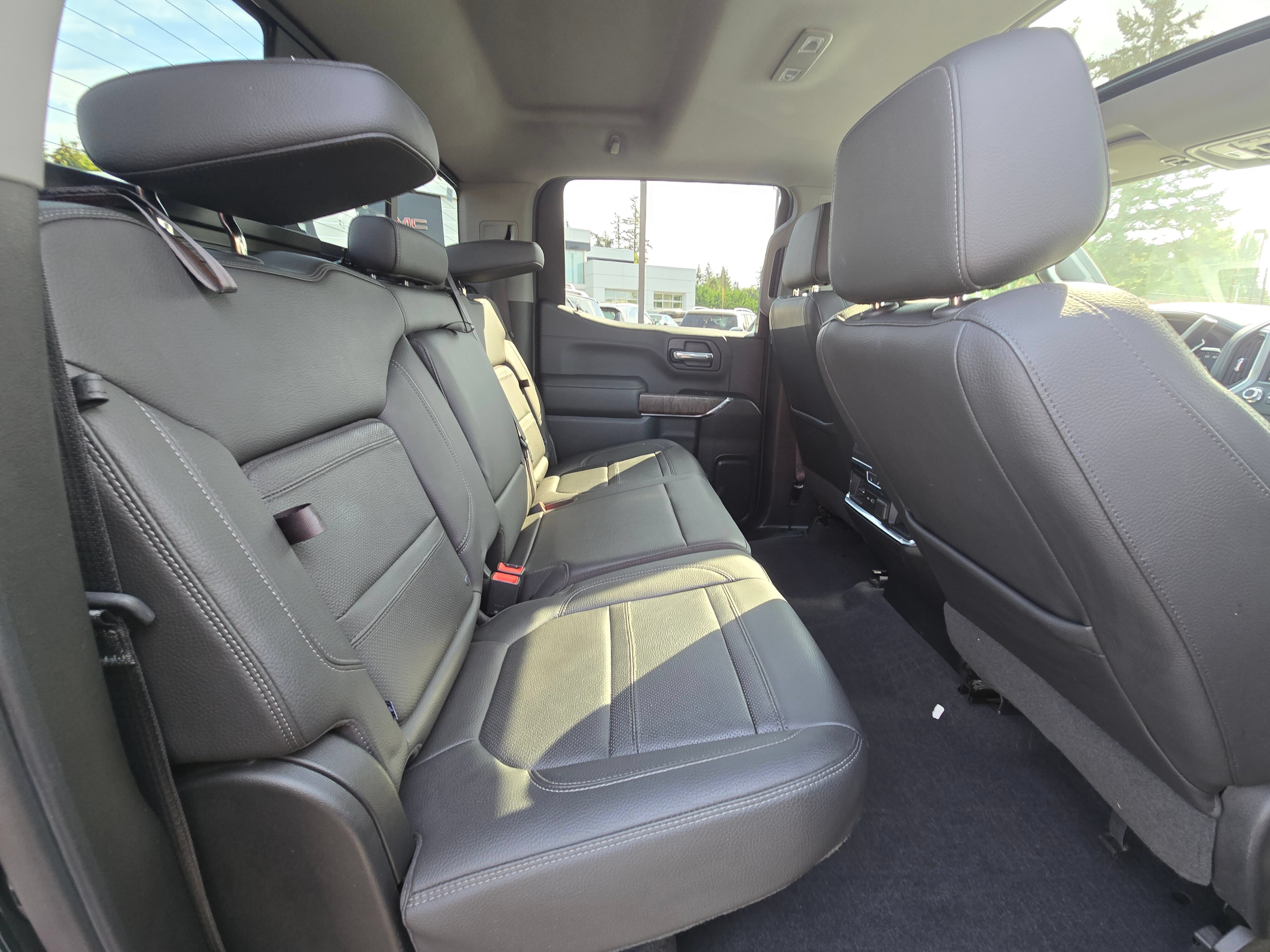 Used 2019 GMC Sierra 1500 Denali w/ Technology Package AWD/4WD image 12