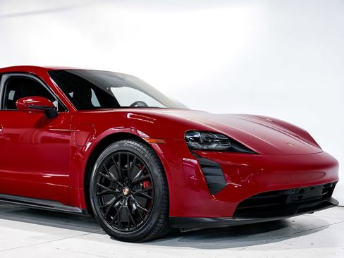 Used 2023 Porsche Taycan GTS AWD/4WD image 47