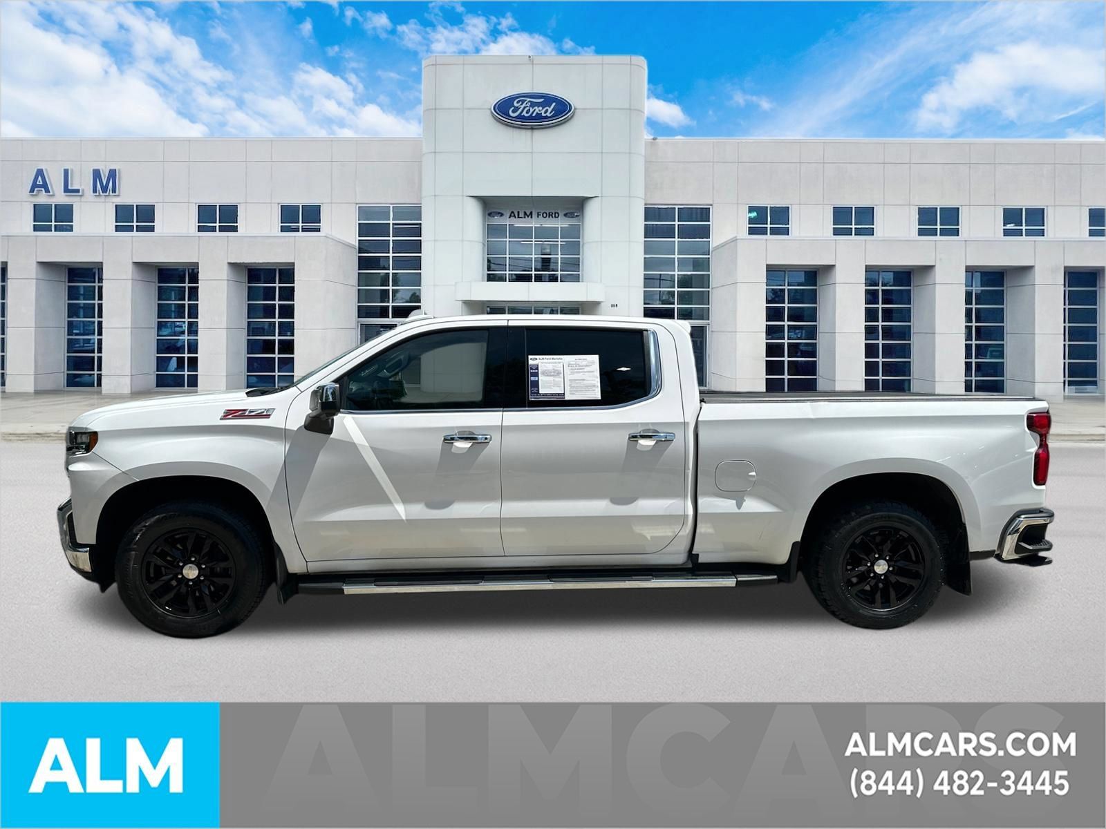 Used 2021 Chevrolet Silverado 1500 LTZ w/ Technology Package AWD/4WD image 9