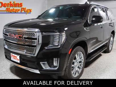 Used 2022 GMC Yukon SLT w/ SLT Premium Package
