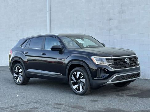 New 2026 Volkswagen Atlas Cross Sport SE FWD image 8
