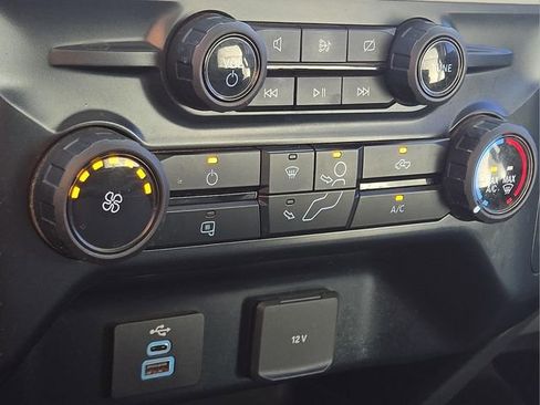 Used 2023 Ford F250 XL w/ XL Chrome Package image 24