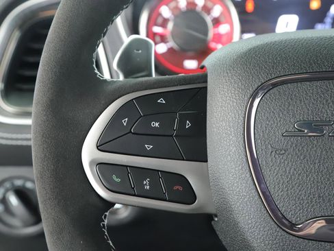 Used 2023 Dodge Challenger SRT Hellcat image 9