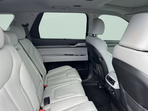 Used 2024 Hyundai Palisade SEL FWD image 22
