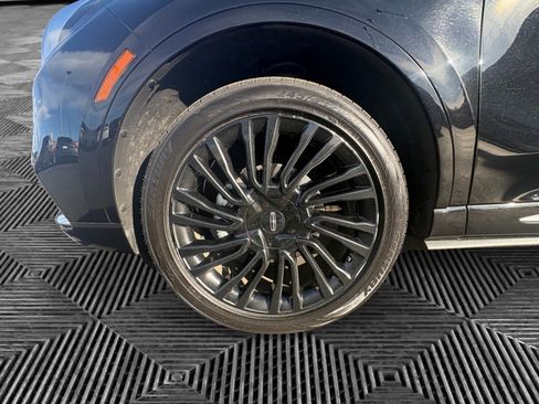 Certified 2022 Lincoln Corsair Reserve image 14