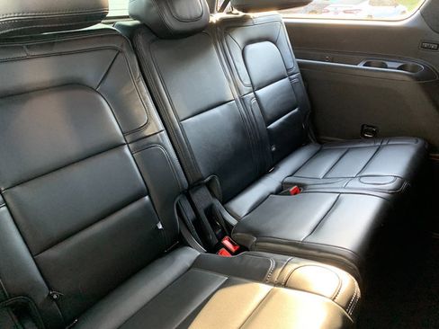 Used 2023 Lincoln Navigator L Reserve AWD/4WD image 17