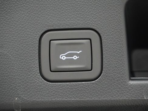 New 2026 Chevrolet Equinox ACTIV w/ Convenience Package III image 7