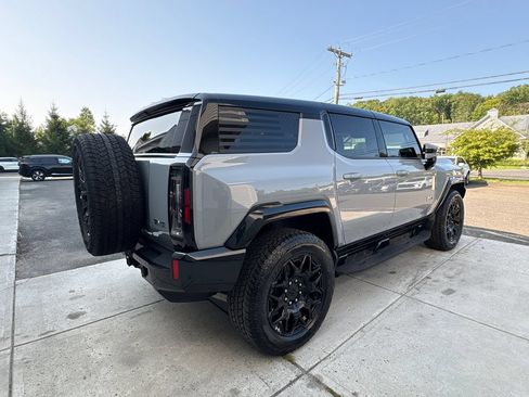 Used 2025 GMC Hummer EV 2X AWD/4WD image 7