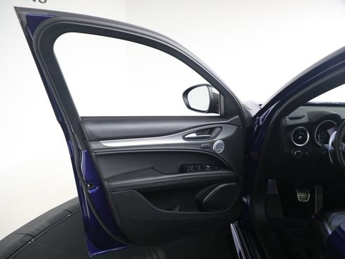Used 2020 Alfa Romeo Stelvio Ti Sport image 22