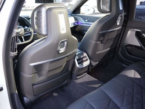 Used 2024 BMW 740i w/ M Sport Professional Package RWD image 11
