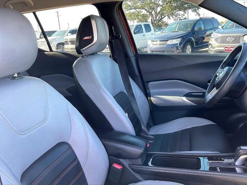 Used 2021 Nissan Kicks SR w/ SR Premium Package image 29