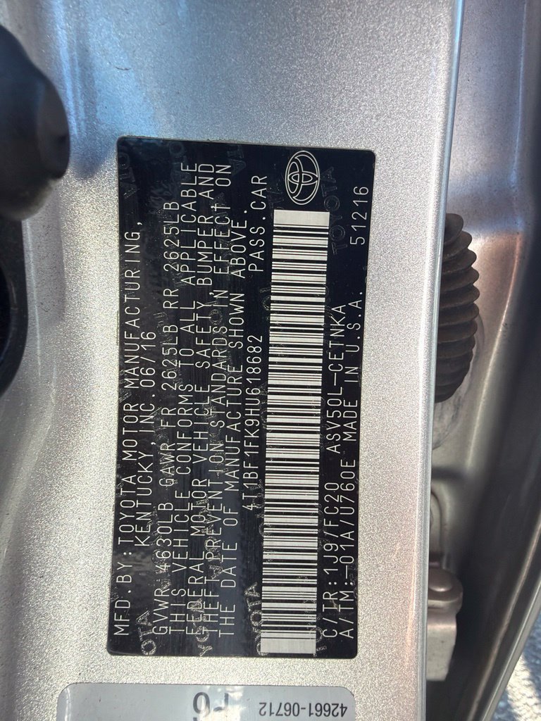 Used 2017 Toyota Camry LE FWD image 5