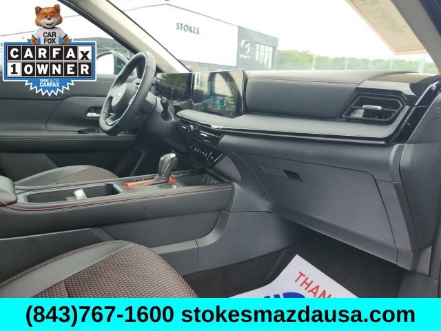 Used 2025 Nissan Kicks SR w/ SR Premium Package AWD/4WD image 28