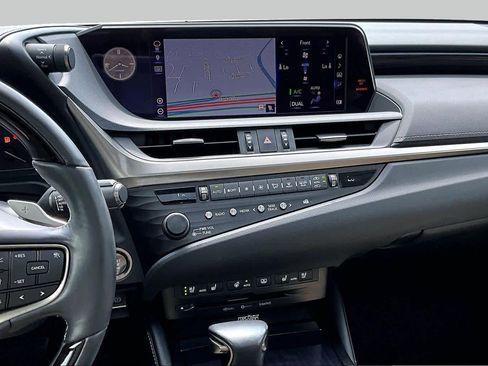 Used 2019 Lexus ES 350 Ultra Luxury w/ Accessory Package 2 FWD image 7