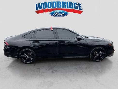 Used 2024 Honda Accord Sport image 3