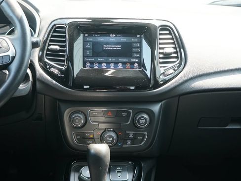 Used 2020 Jeep Compass Latitude AWD/4WD image 23