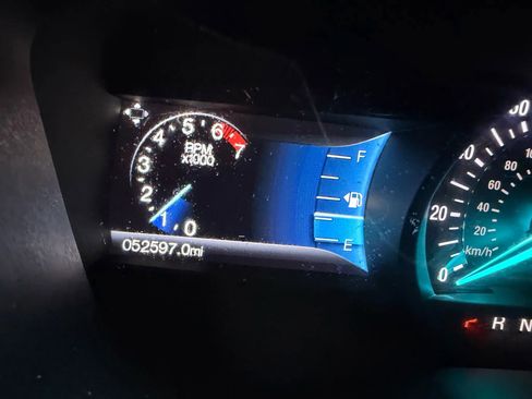 Used 2016 Ford Fusion SE image 11