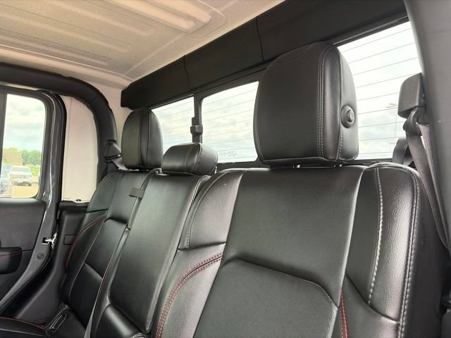 Used 2020 Jeep Gladiator Rubicon w/ Dual Top Group AWD/4WD image 37