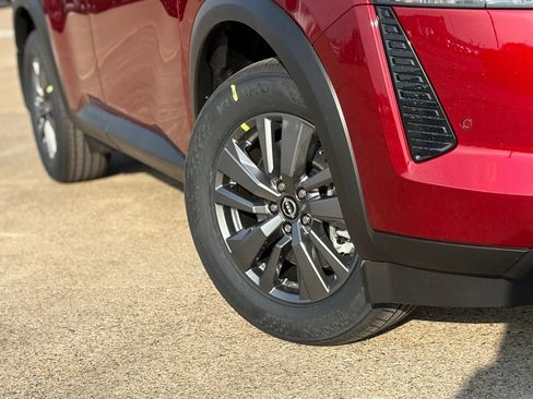 New 2026 Nissan Pathfinder SV image 10