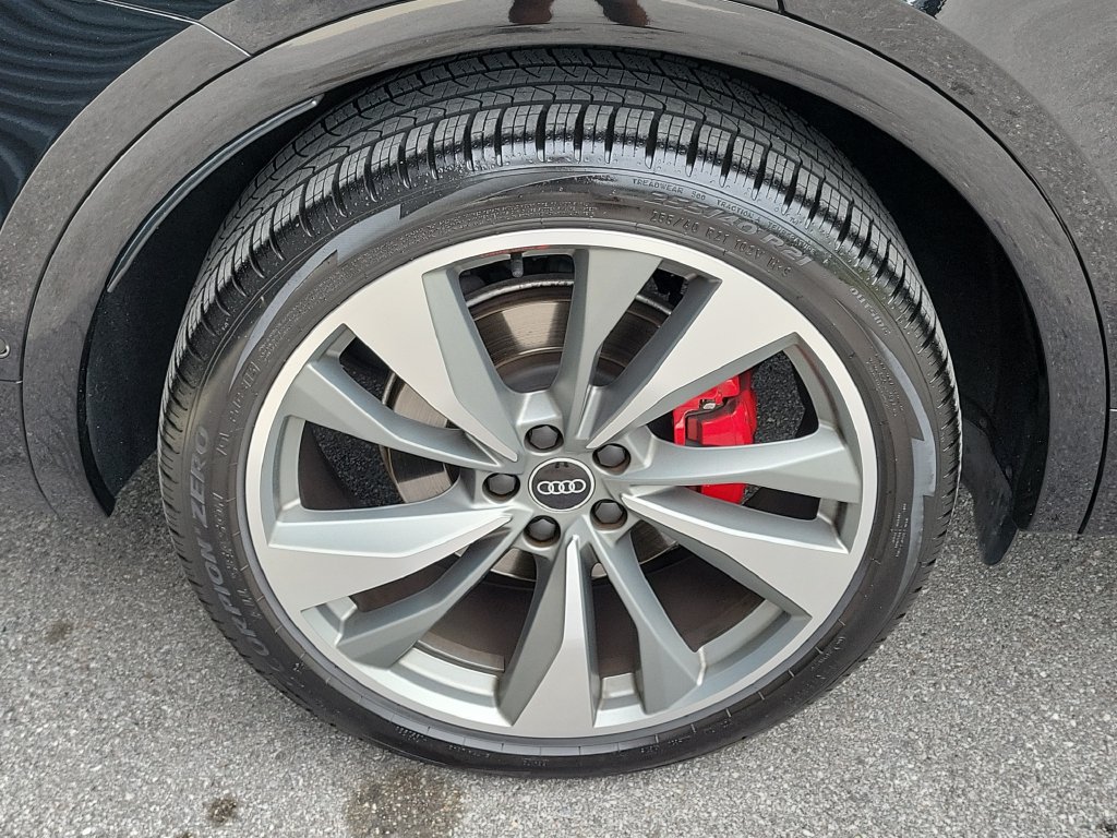 Used 2021 Audi SQ5 Prestige AWD/4WD image 14