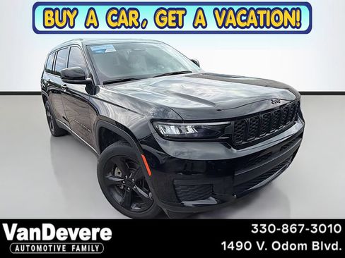 Used 2023 Jeep Grand Cherokee L Laredo AWD/4WD image 1