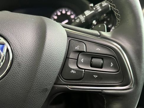 Used 2023 Buick Envision Essence image 20