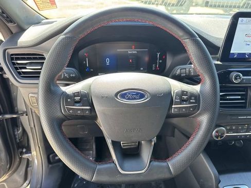 Used 2024 Ford Escape ST-Line w/ Cold Weather Package image 38