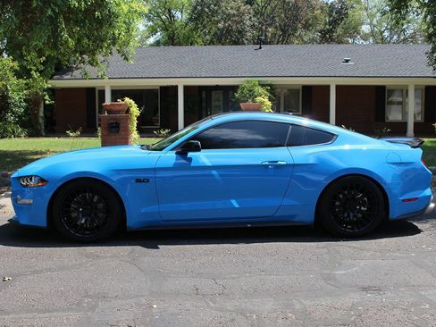 Used 2022 Ford Mustang GT w/ Equipment Group 301A RWD image 2