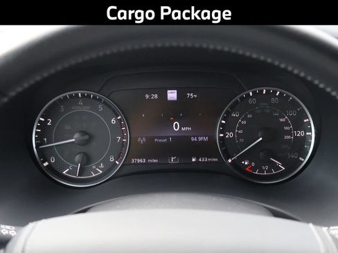 Used 2024 Nissan Armada Platinum w/ Captain's Chairs Package AWD/4WD image 4