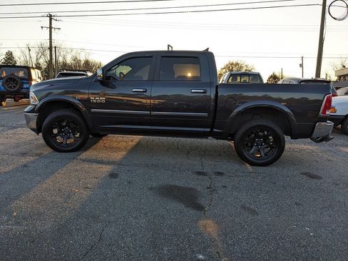 Used 2015 RAM 1500 Laramie w/ Convenience Group image 4