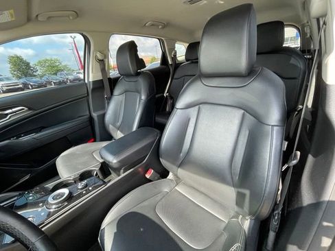 Used 2023 Kia Sportage EX AWD/4WD image 16
