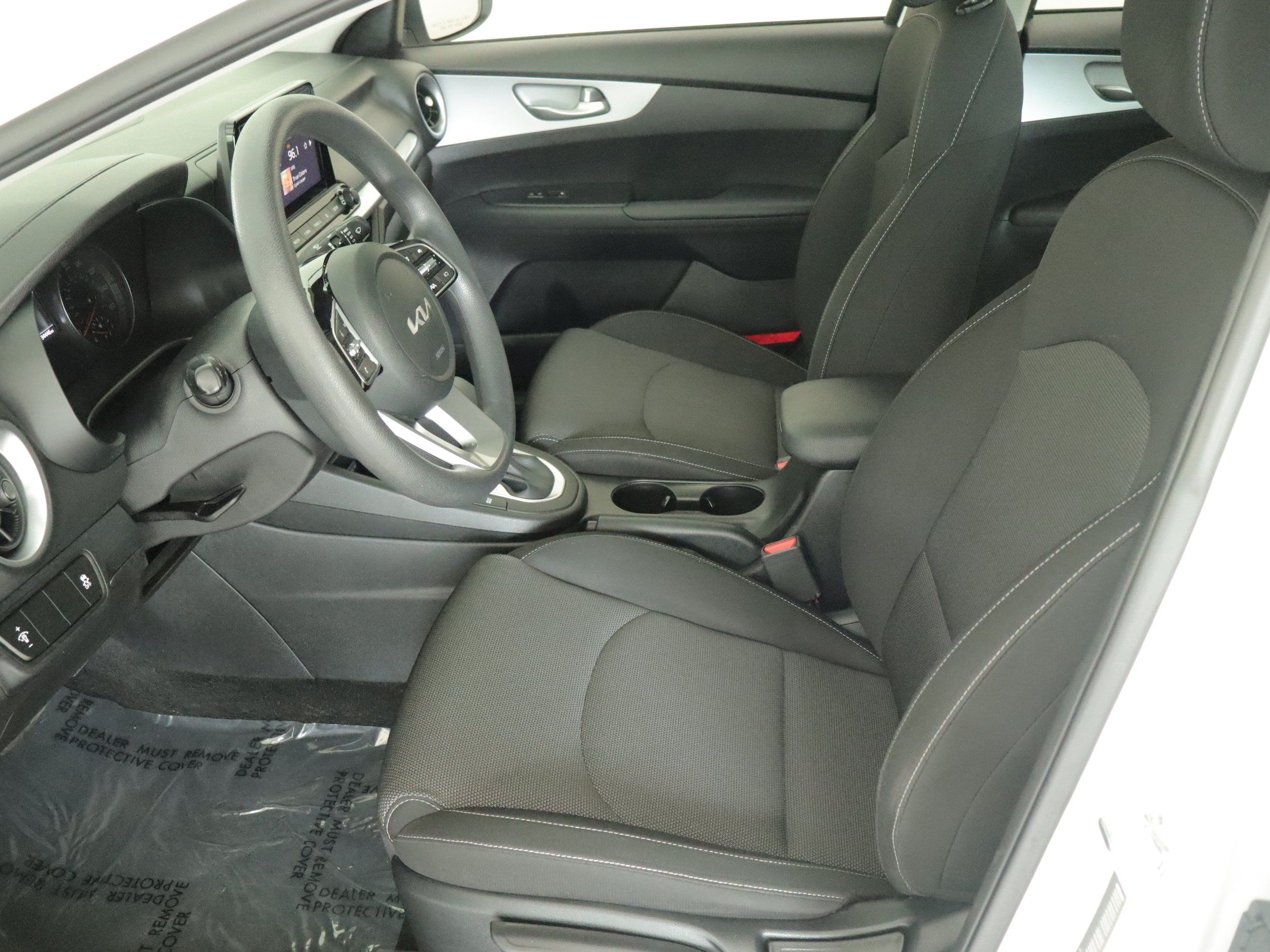 Used 2023 Kia Forte LXS FWD image 6