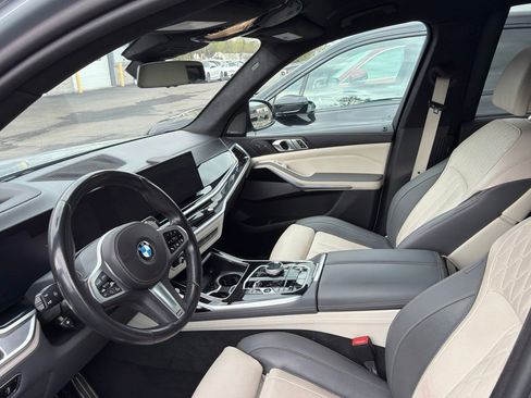 Used 2023 BMW X7 xDrive40i w/ Executive Package AWD/4WD image 2