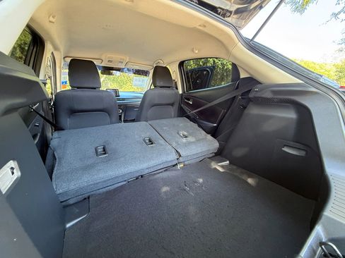 Used 2020 Toyota Yaris LE FWD image 29