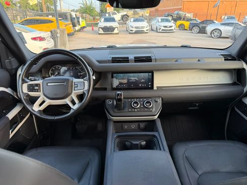Used 2023 Land Rover Defender 110 S AWD/4WD image 33