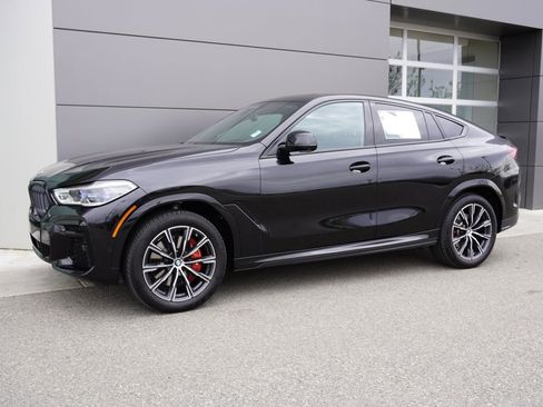 Used 2023 BMW X6 xDrive40i w/ Executive Package AWD/4WD image 3